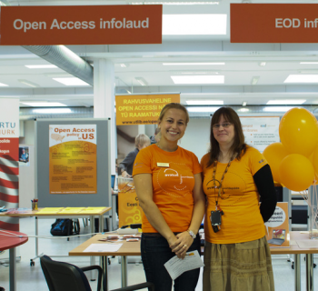 Organizers get ready to speak to students and researchers at Open Access Week in Estonia Photo credit: Henri Kirs/Tartu Ülikool