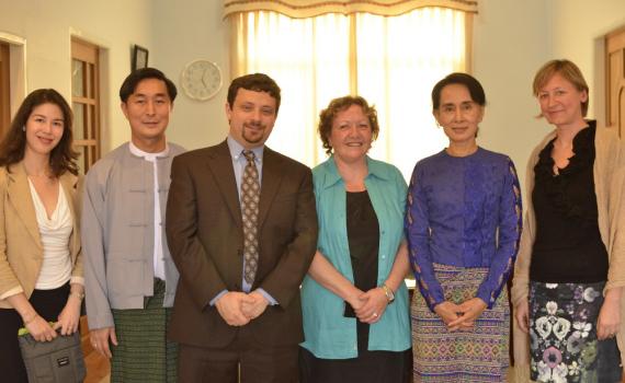 Beyond Access team members from the Asia Foundation, Myanmar Book Centre, IREX and EIFL visit with Nobel Peace Prize laureate and Myanmar MP Aung San Suu Kyi. 