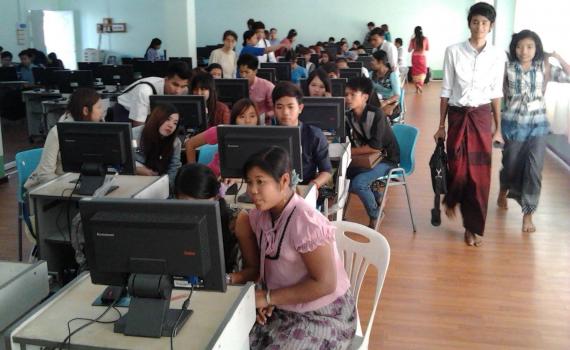 Image showing Myanmar students working at computers